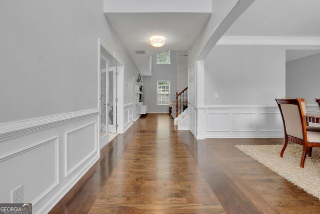 923 Van Briggle Path NE, Sugar Hill, GA 30518