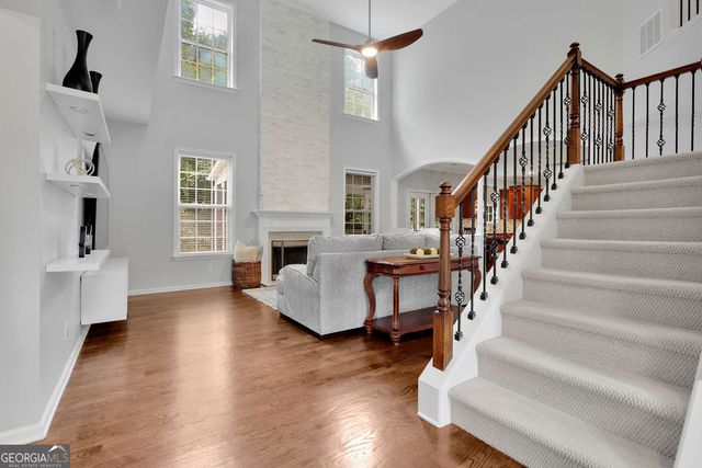 923 Van Briggle Path NE, Sugar Hill, GA 30518