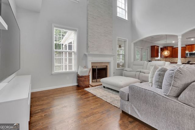 923 Van Briggle Path NE, Sugar Hill, GA 30518