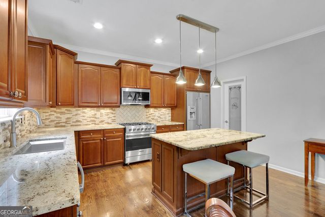 923 Van Briggle Path NE, Sugar Hill, GA 30518