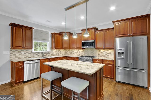 923 Van Briggle Path NE, Sugar Hill, GA 30518