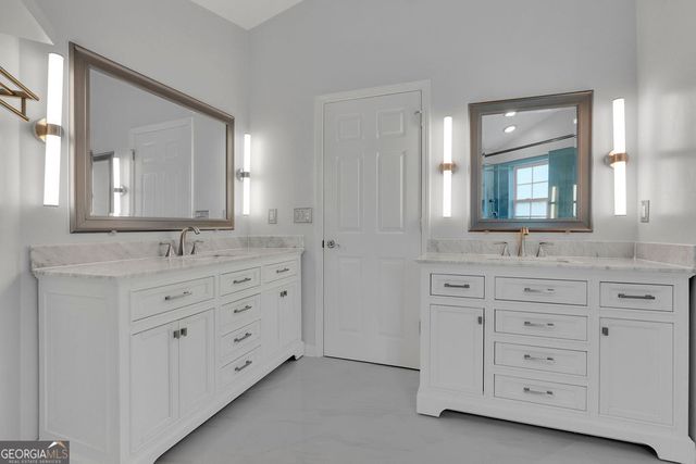 923 Van Briggle Path NE, Sugar Hill, GA 30518