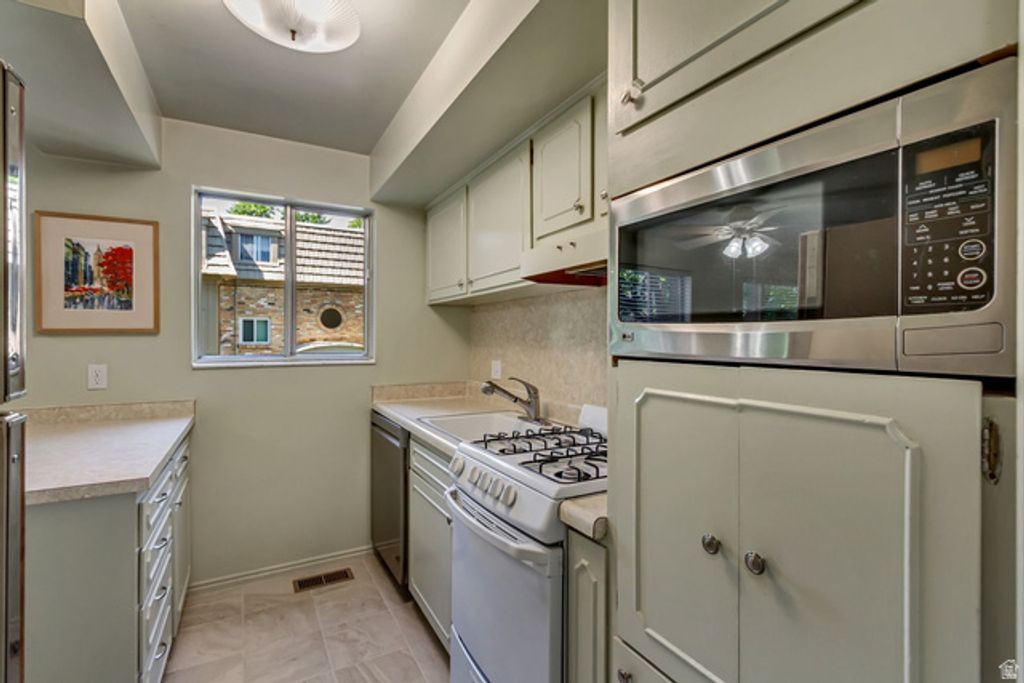 2220 E MURRAY HOLLADAY RD #223, Holladay, UT 84117 — photo 5