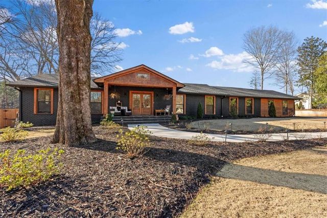 109 Briarwood Drive, Carrollton, GA 30117