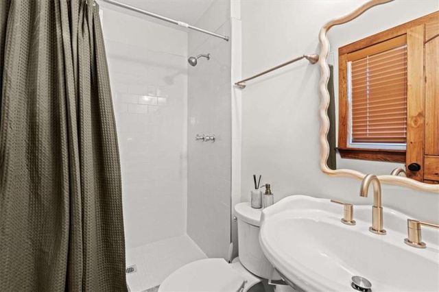 109 Briarwood Drive, Carrollton, GA 30117