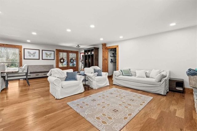 109 Briarwood Drive, Carrollton, GA 30117