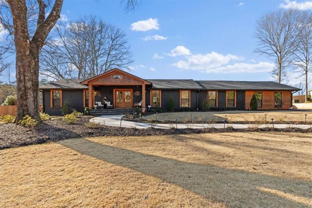 109 Briarwood Drive, Carrollton, GA 30117