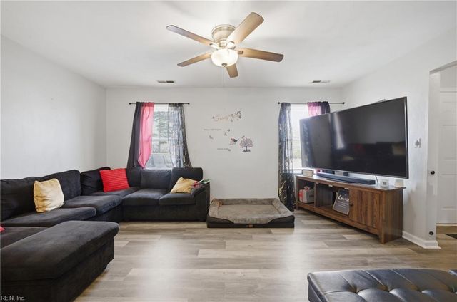 1804 Randall CT, Virginia Beach, VA 23464