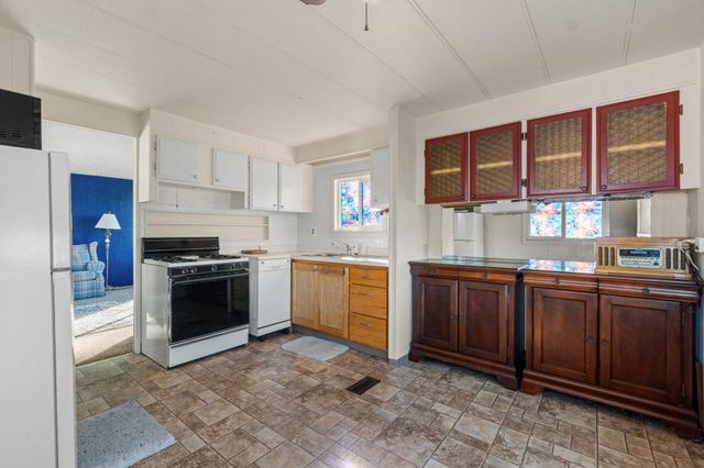 2331 Central Avenue Q, Mckinleyville, CA 95519