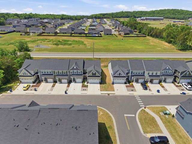 380 Camargue Ct, Smyrna, TN 37167