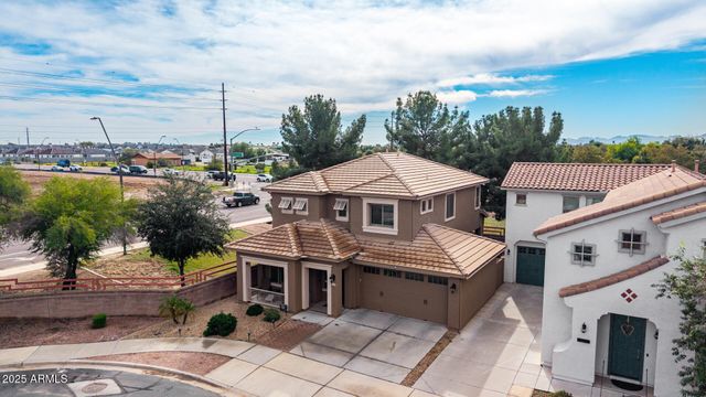 19195 E SUPERSTITION Court, Queen Creek, AZ 85142
