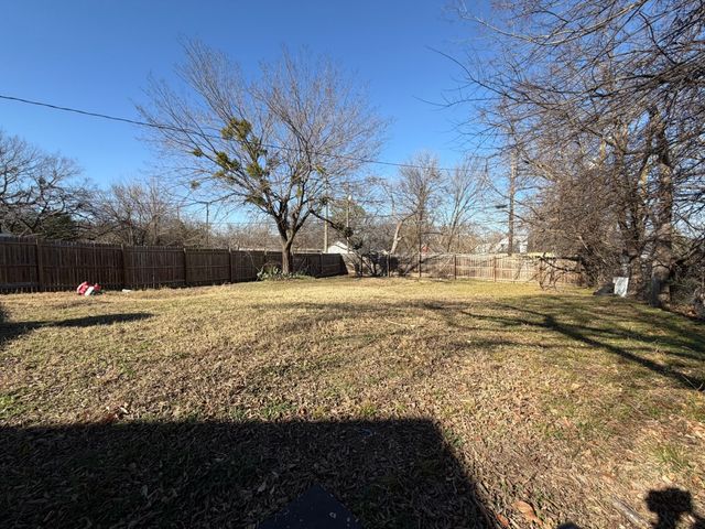715 W Munson Street, Denison, TX 75020