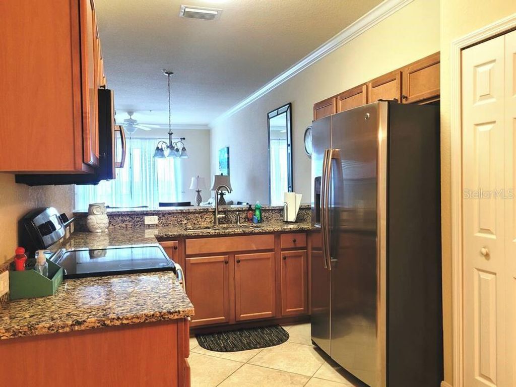 Image 6 of property listing at 6515 GRAND ESTUARY TRAIL 403, Bradenton, FL 34212
