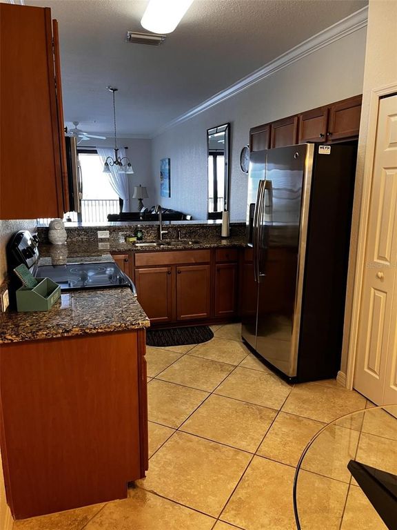 Image 7 of property listing at 6515 GRAND ESTUARY TRAIL 403, Bradenton, FL 34212