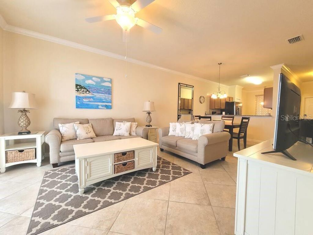 Image 9 of property listing at 6515 GRAND ESTUARY TRAIL 403, Bradenton, FL 34212