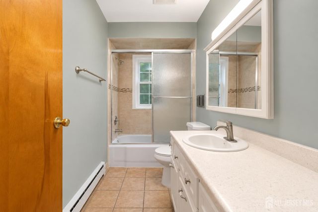 287 E Smith Street, Woodbridge Proper, NJ 07095