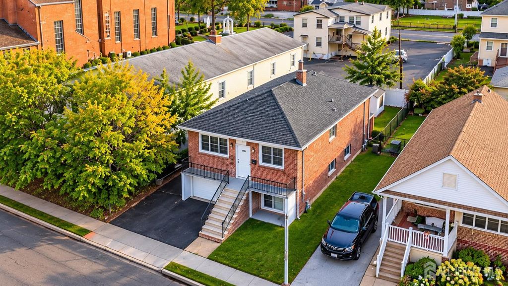 287 E Smith Street, Woodbridge Proper, NJ 07095