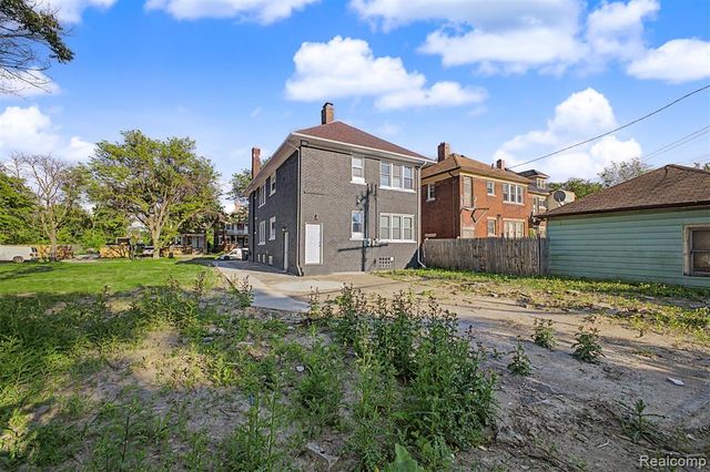 5060 S Clarendon Street, Detroit, MI 48204