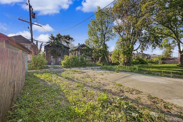 5060 S Clarendon Street, Detroit, MI 48204