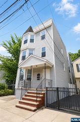 737 S 14th Street, Newark, NJ 07103