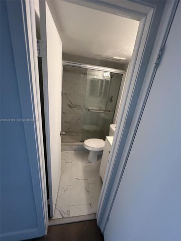 22605 SW 66th Avenue 403, Boca Raton, FL 33428