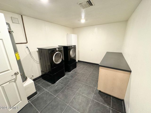 1332 W JOAN DE ARC Avenue, Phoenix, AZ 85029