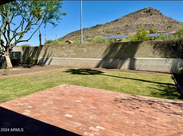 1332 W JOAN DE ARC Avenue, Phoenix, AZ 85029