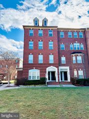 3624 SPRING HOLLOW LN, Frederick, MD 21704