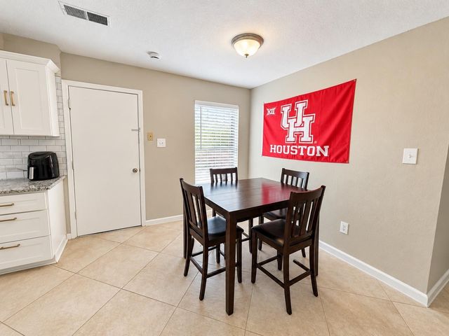 604 Linda Lane, Alvin, TX 77511