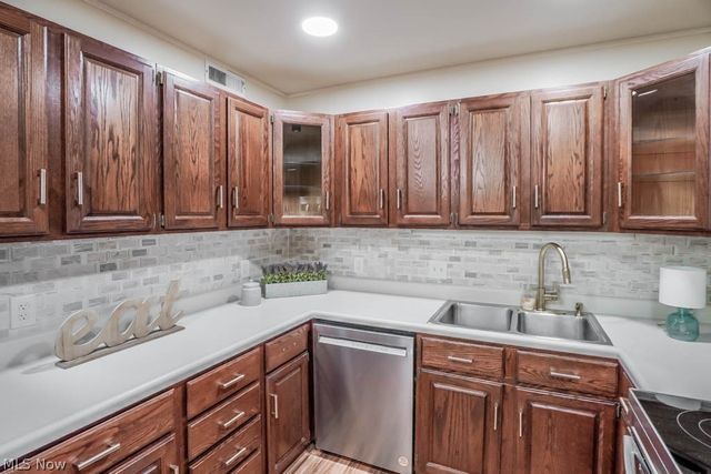 4579 Morgate Circle NW, Canton, OH 44708