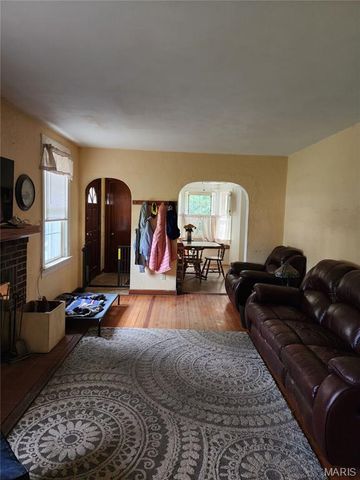 3028 Roland Avenue, Belleville, IL 62226