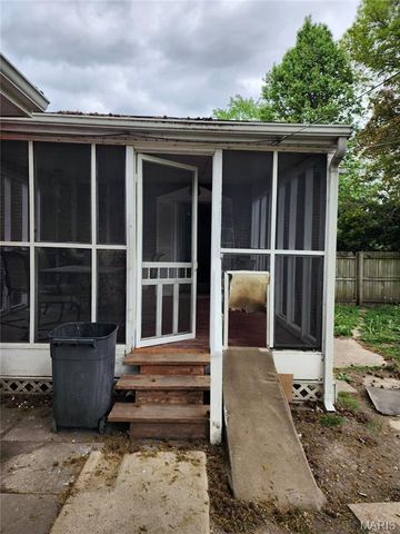 3028 Roland Avenue, Belleville, IL 62226