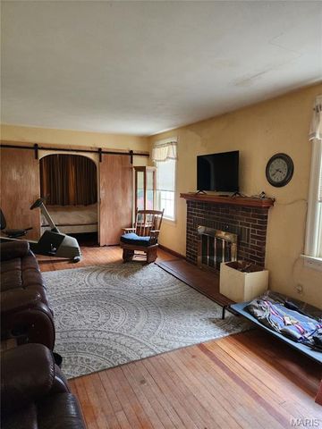 3028 Roland Avenue, Belleville, IL 62226
