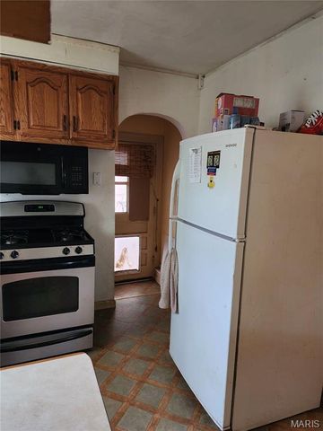 3028 Roland Avenue, Belleville, IL 62226