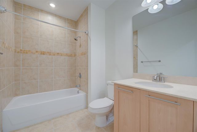 511 SE 5th Ave 1913, Fort Lauderdale, FL 33301