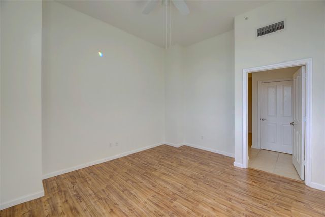 511 SE 5th Ave 1913, Fort Lauderdale, FL 33301