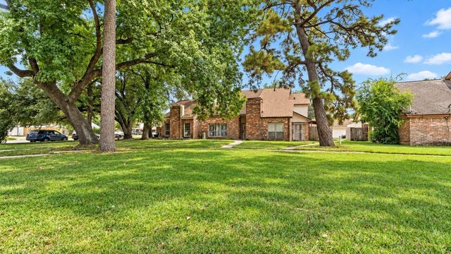 12203 Wild Pine Drive B, Houston, TX 77039