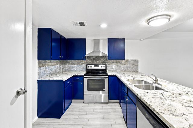 12203 Wild Pine Drive B, Houston, TX 77039