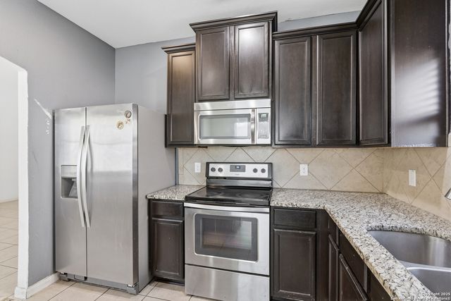 404 Cylamen, New Braunfels, TX 78132