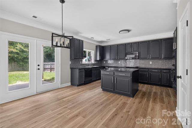 4348 Stone Mountain Drive, Gastonia, NC 28054
