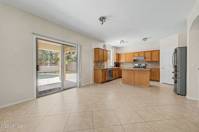 17243 W LUNDBERG Street, Surprise, AZ 85388