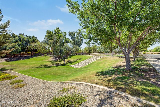 17243 W LUNDBERG Street, Surprise, AZ 85388