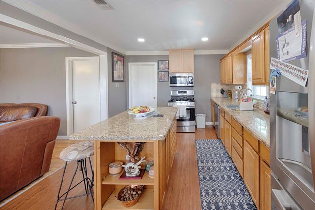 5135 W Us Highway 90, Schulenburg, TX 78956