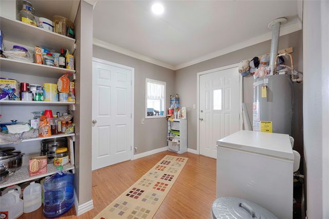 5135 W Us Highway 90, Schulenburg, TX 78956