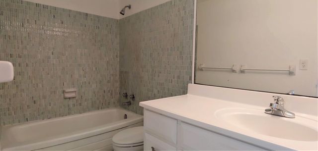 2800 N Flagler Drive 401, West Palm Beach, FL 33407