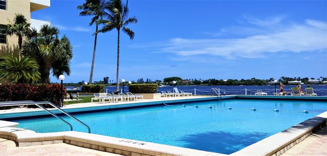 2800 N Flagler Drive 401, West Palm Beach, FL 33407