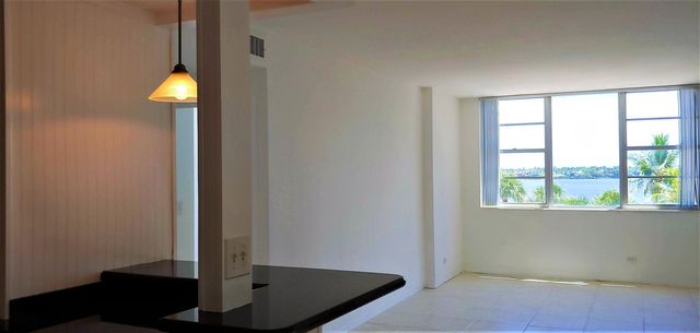 2800 N Flagler Drive 401, West Palm Beach, FL 33407