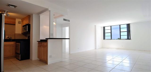 2800 N Flagler Drive 401, West Palm Beach, FL 33407
