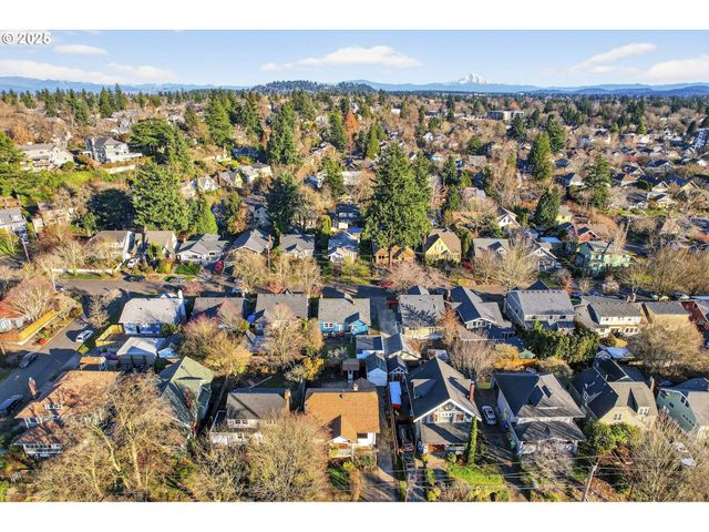 2614 Ne 42ND Ave, Portland, OR 97213