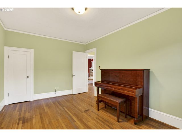 2614 Ne 42ND Ave, Portland, OR 97213